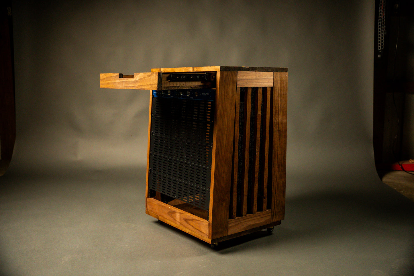 Skinney Rack 001  -  12U Studio Rack Side Car